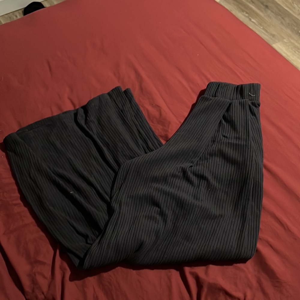 Lounge Set - Picture 3 of 3